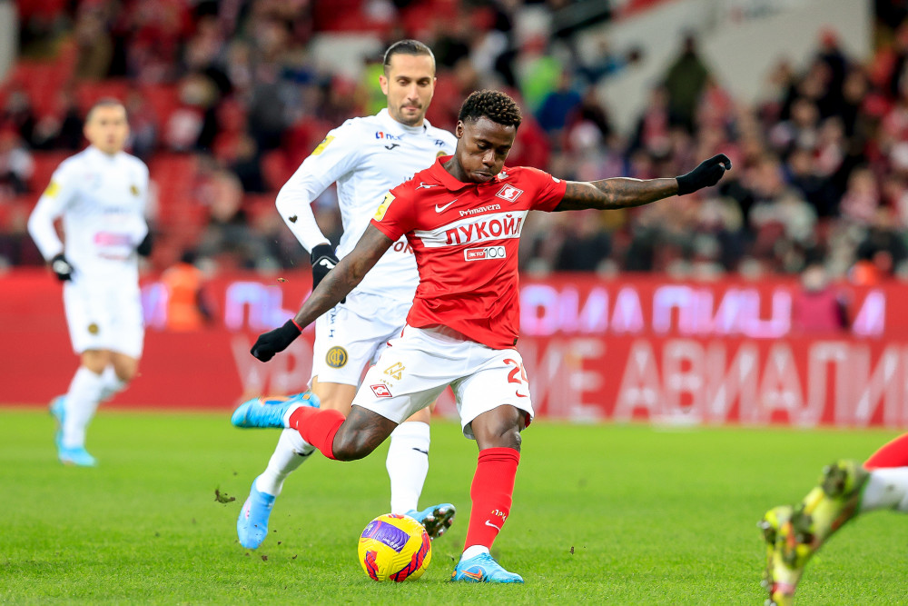 犹他爵士迎欧联关键赛，赛后主帅复盘，球迷炸锅，阵容厚度经受考验的简单介绍