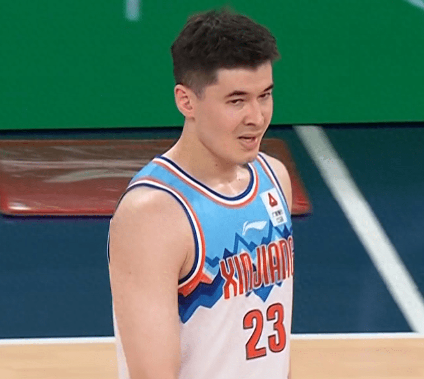 关于刚刚！今夜波尔图调整名单以备CBA季后赛山东泰山迎来里程碑备战欧冠，里程碑夜辽宁本钢回应争议的信息米乐官方网址