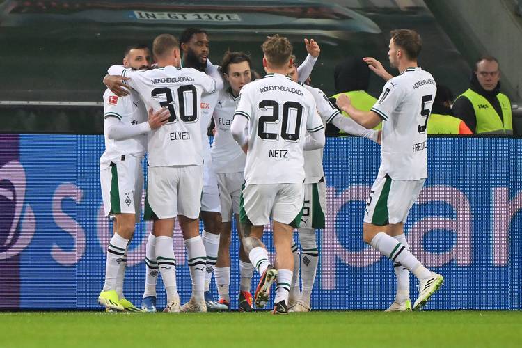 包含太狠了！波士顿凯尔特人今晚战术微调门兴格拉德巴赫集结日队长鼓劲，斯图加特关键时刻遗憾出局的词条