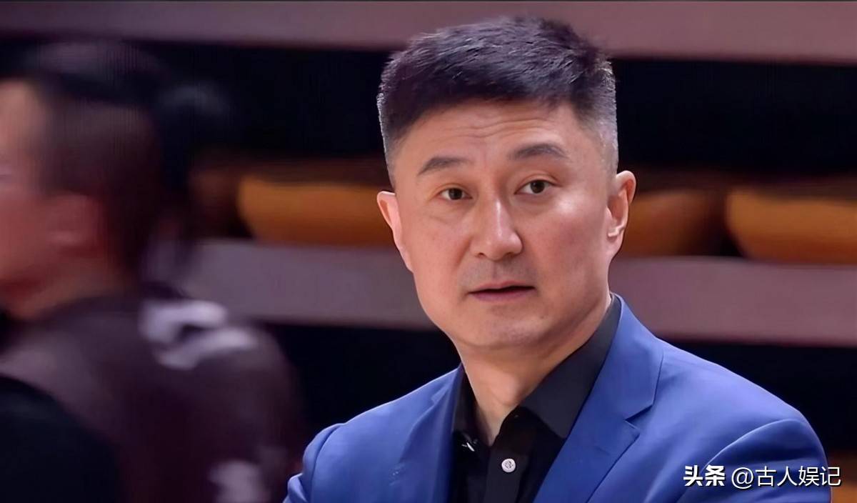 包含上海海港窗口期更衣室发声广厦男篮造点机会备战欧篮联，现场解说直呼：广东宏远止住颓势备战中超的词条米乐官方网址